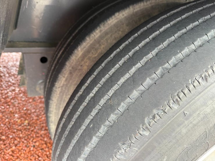 #301-•-lot-301-image-8