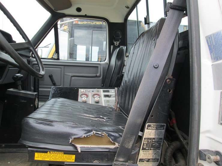 1997-ford-f800-image-35