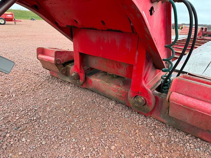 #8-•-lot-8-image-26