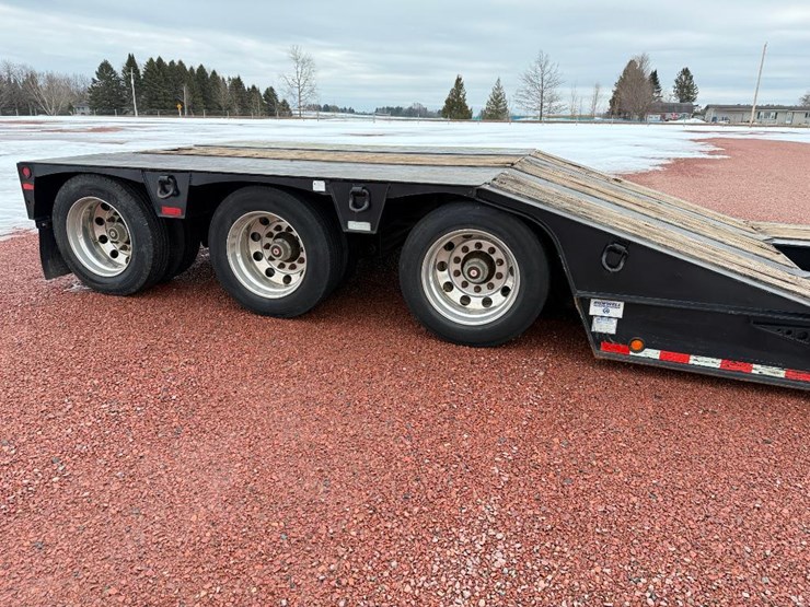 #301-•-lot-301-image-38