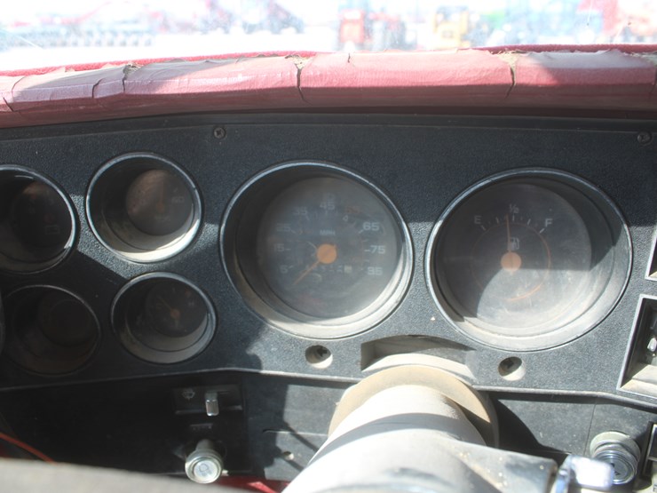 #3022-•-1980-chevy-silverado-3/4-ton-truck-with-flatbed-image-31