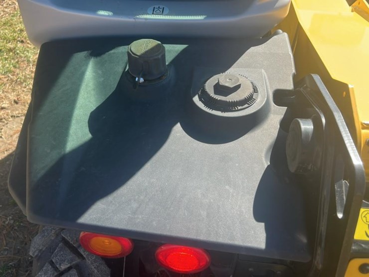 #101-•-2023-gehl-gct3-14-telehandler-image-38