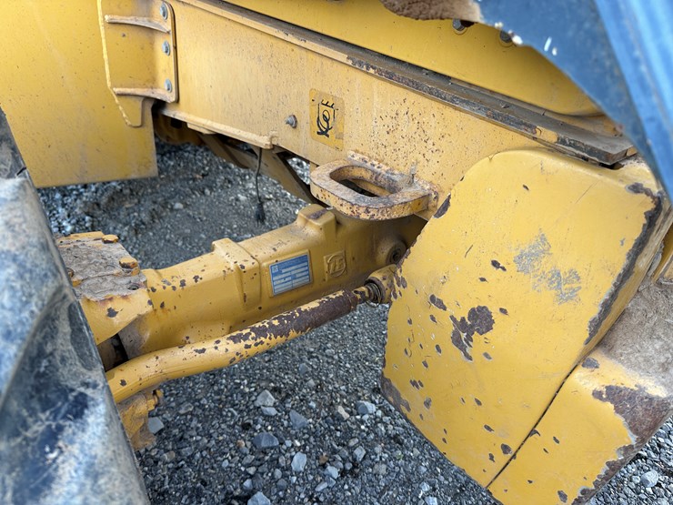 2011-deere-310sj-image-34