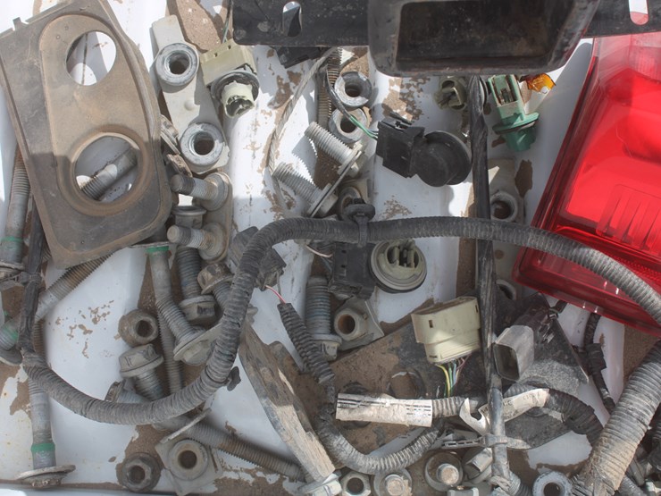 #3039-•-8ft-ford-superduty-pickup-bed-image-13