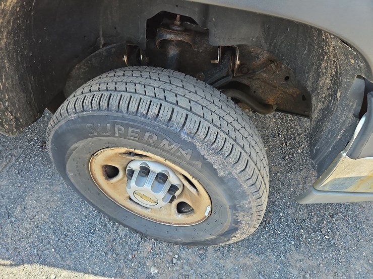 2005-chevrolet-2500hd-image-12