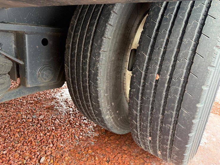 #301-•-lot-301-image-9