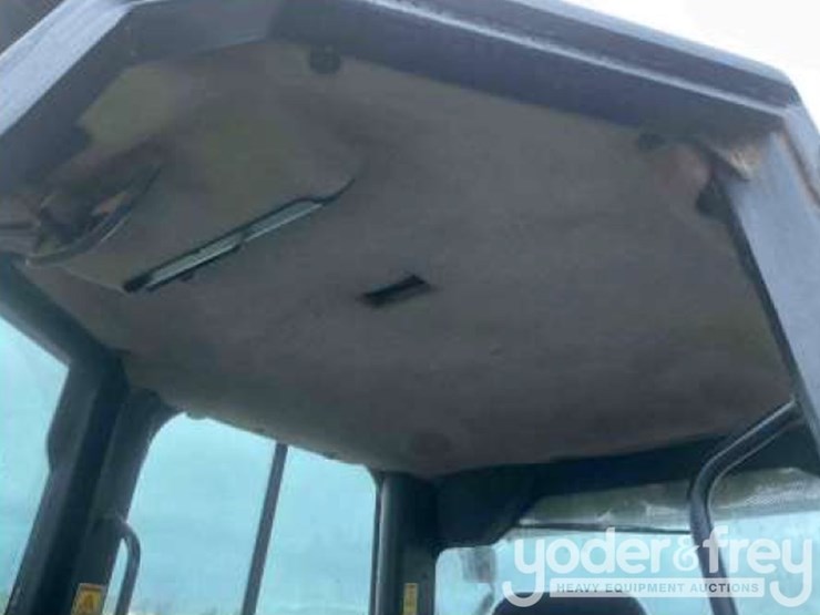 2014-caterpillar-d6k2-xl-image-35