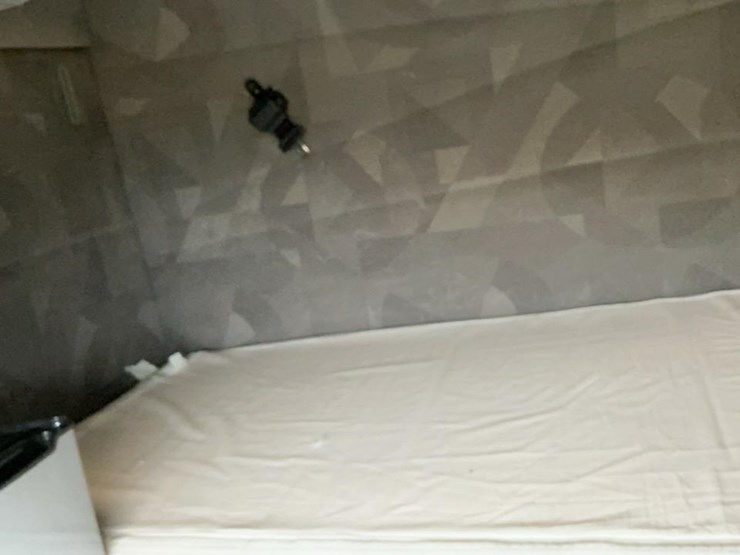 #126-•-2009-volvo-isx-semi-truck-image-34