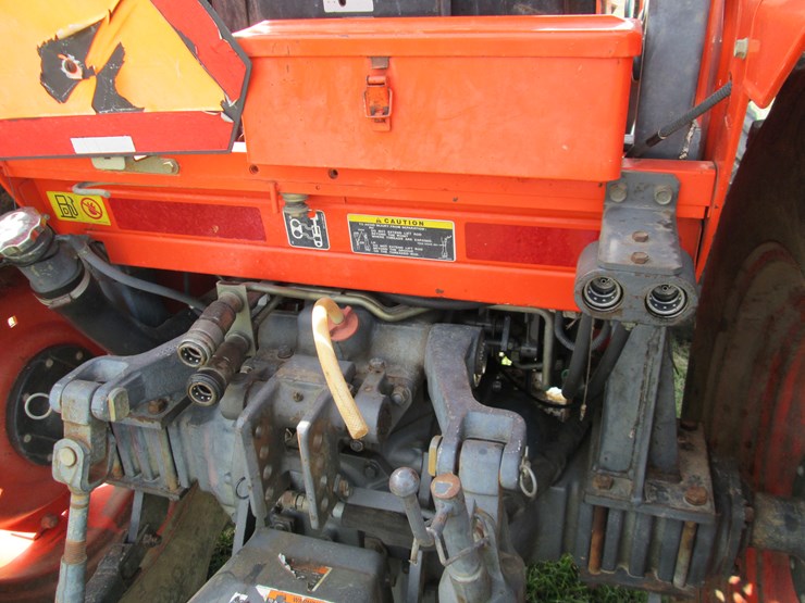 kubota-m6800-image-12