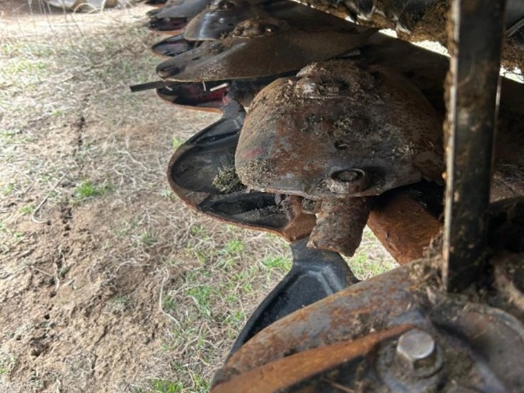 2016-new-holland-316-image-2