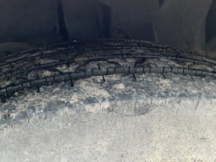 #126-•-2009-volvo-isx-semi-truck-image-78