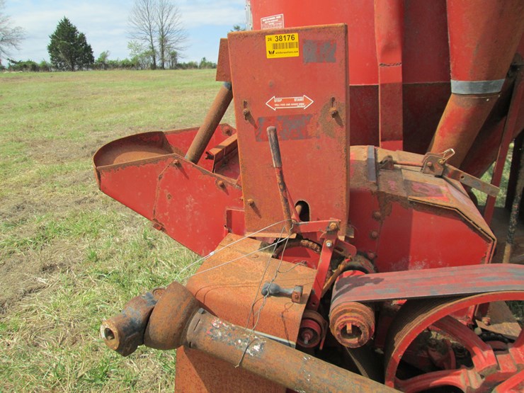 case-ih-1250-image-24