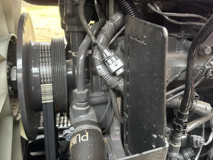 2023-massey-ferguson-4707-image-29