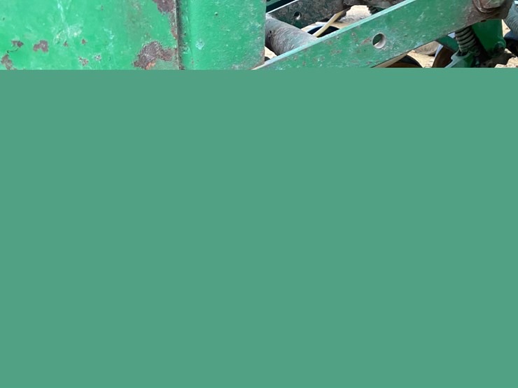 john-deere-7000-image-46