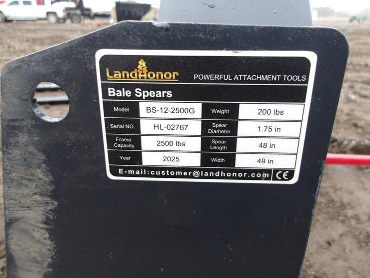 #7805-•-skid-steer-bale-spear-image-4