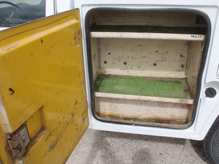 1984-chevrolet-c20-image-20