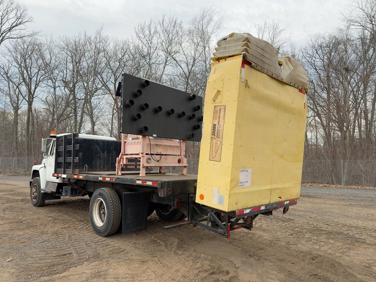 1987-international-s1954-image-3