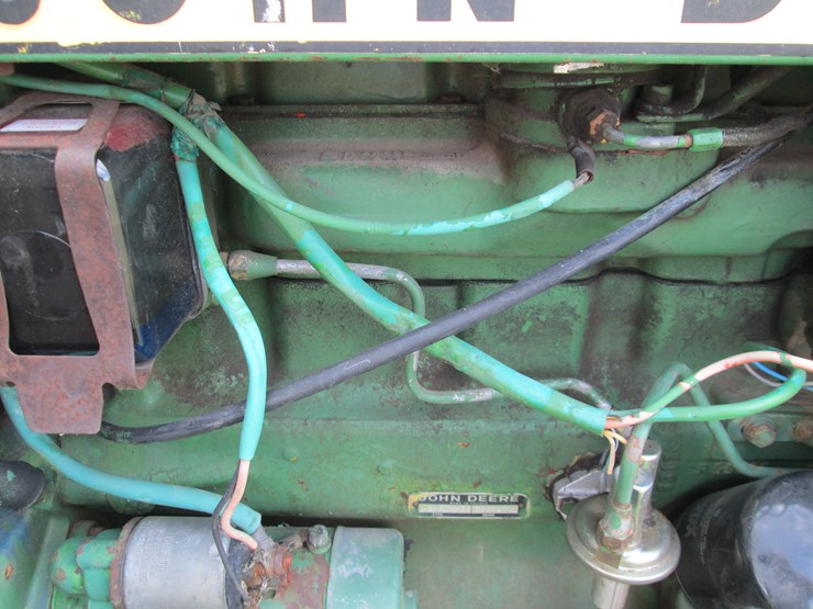 1975-john-deere-2030-image-13