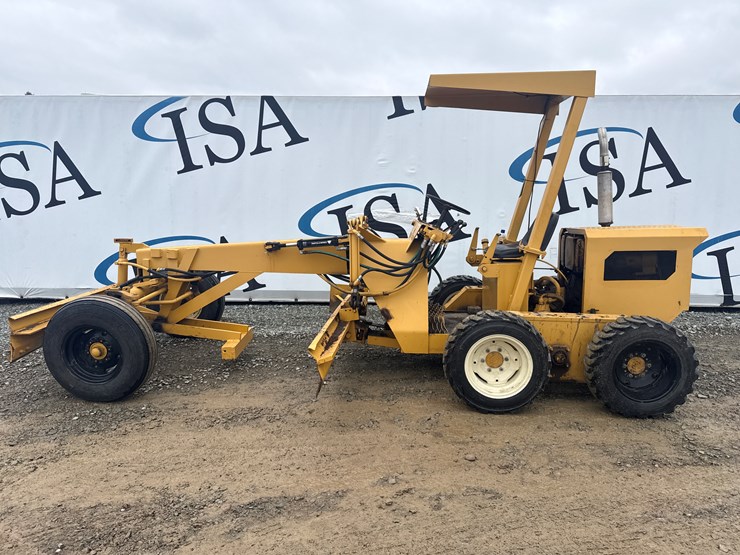 massey-ferguson-8-image-2