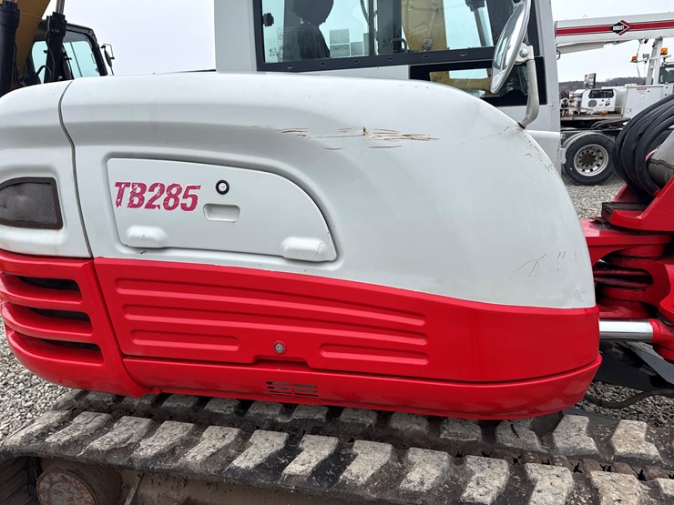 takeuchi-tb285-image-39