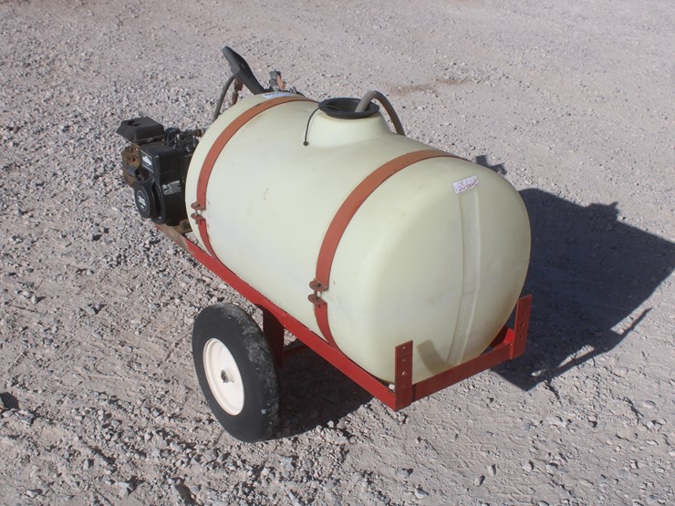 #3093-•-55-gallon-pull-type-sprayer-with-gas-motor-image-1