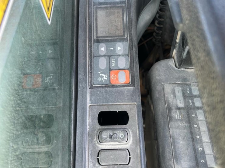 2011-caterpillar-329d-image-36