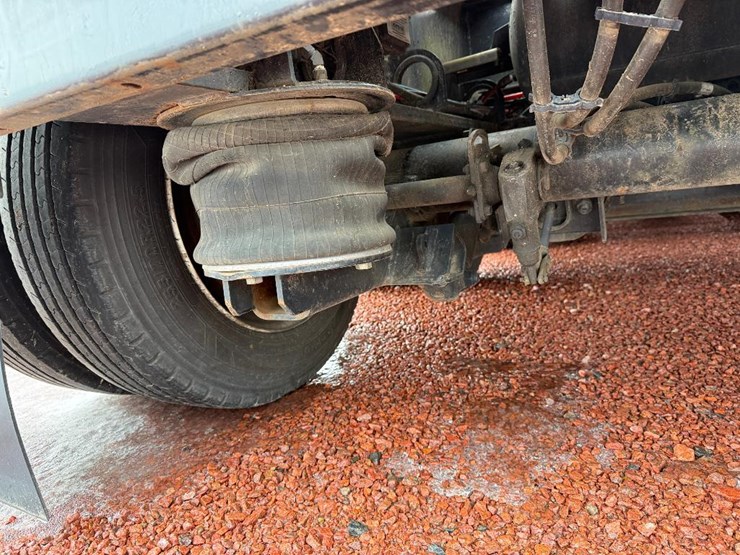 #301-•-lot-301-image-45