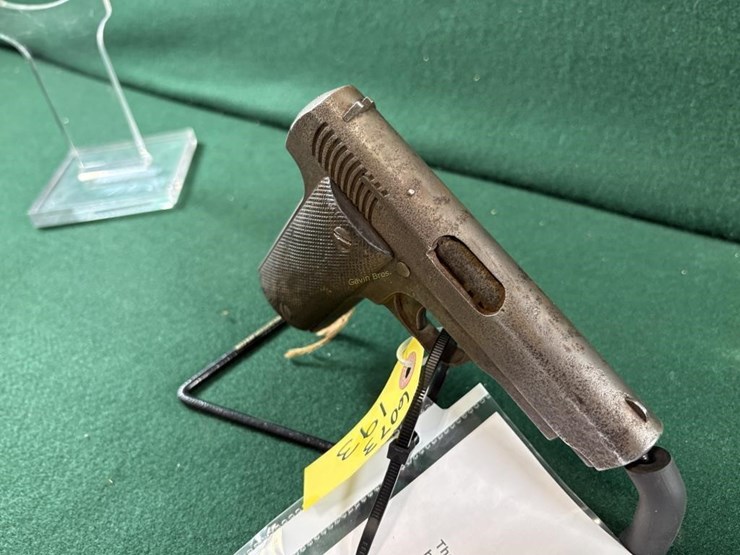 gabilondo-y-urresti-7.65x17mm-pistol-image-4