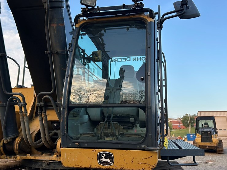 deere-470g-lc-image-52