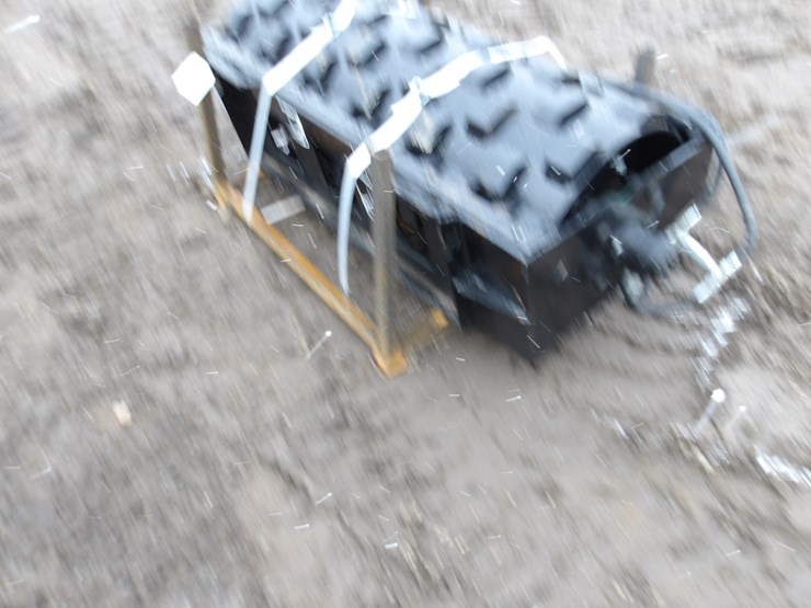 #7380-•-59"-skid-steer-compactor-wheel-image-3