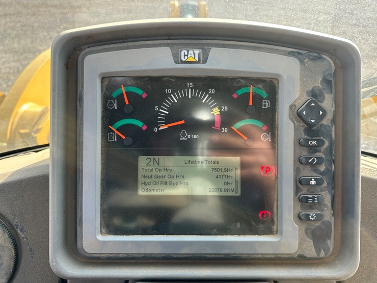 2012-caterpillar-950k-image-46