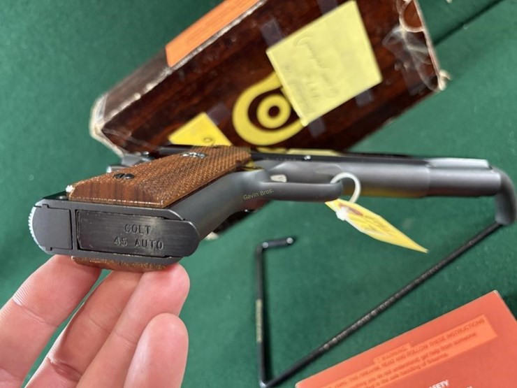 colt-series-'70-government-45-auto-pistol-image-8