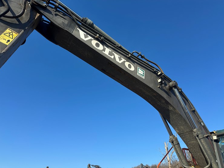 2017-volvo-ec350el-image-29