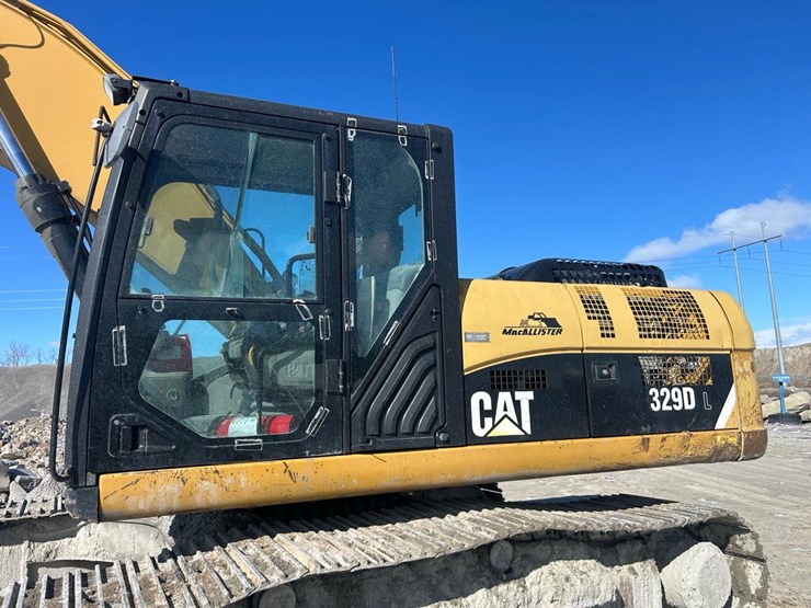 2011-caterpillar-329d-image-30