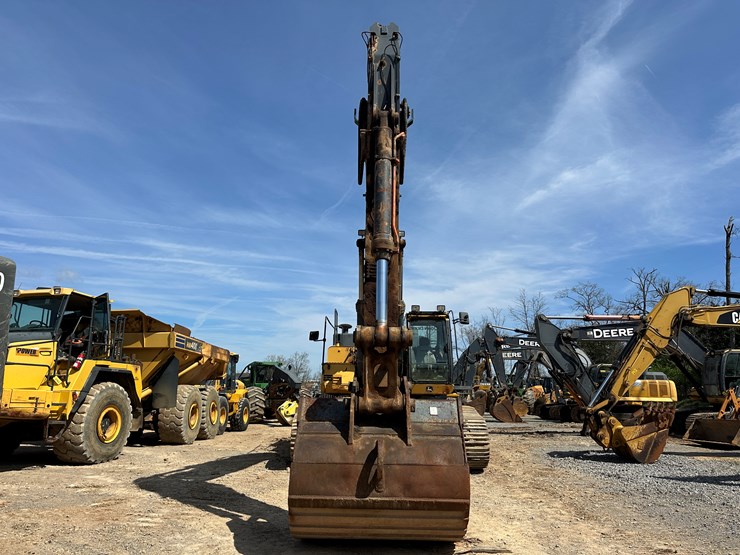 2016-deere-470g-lc-image-6