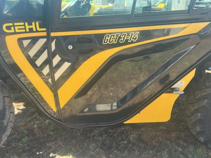 #101-•-2023-gehl-gct3-14-telehandler-image-14