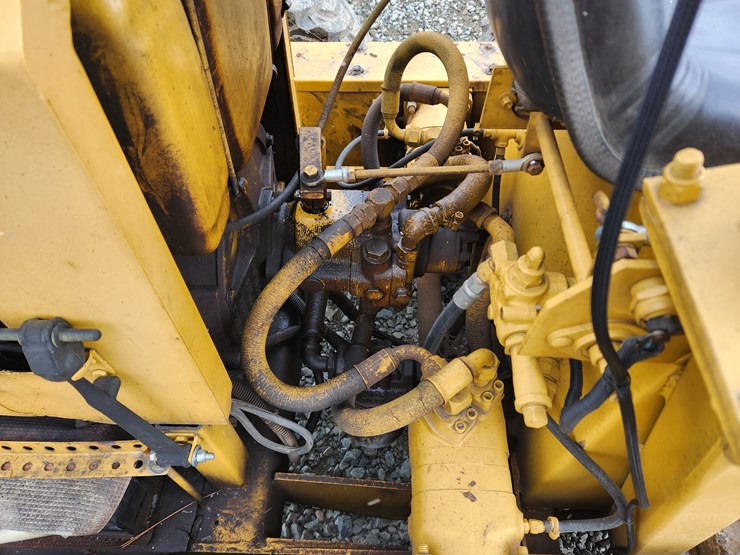 massey-ferguson-8-image-16