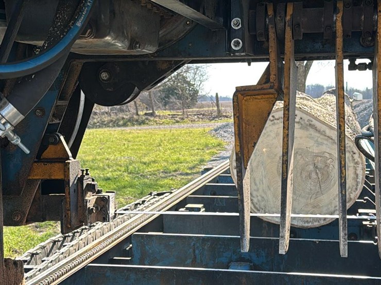 #142-•-2009-baker-3665d-portable-bandmill-image-6