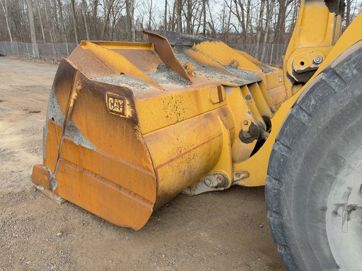 2017-caterpillar-980m-image-10