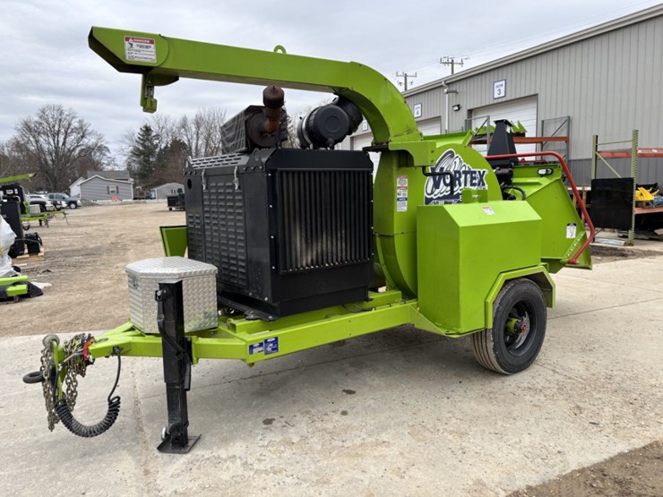 #148-•-2025-vortex-v18-ford-gas-chipper-image-1