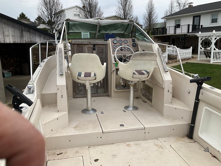 #154-•-1986-chris-craft-fishing-boat-image-22