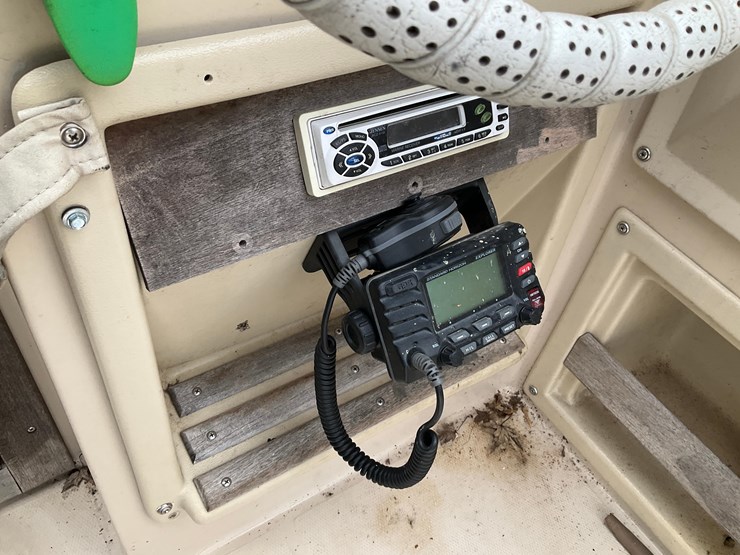 #154-•-1986-chris-craft-fishing-boat-image-31