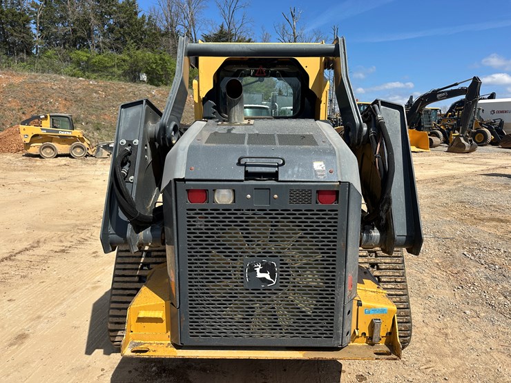 2017-deere-333g-image-4