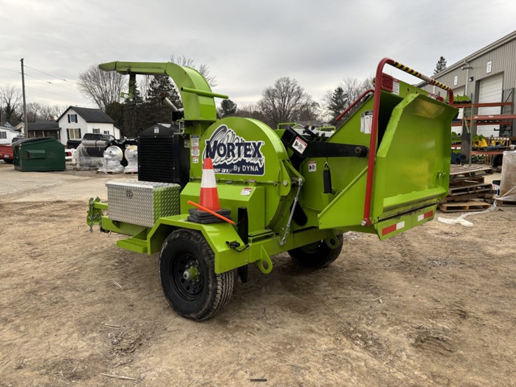 #149-•-2024-vortex-v12-brush-chipper-image-3