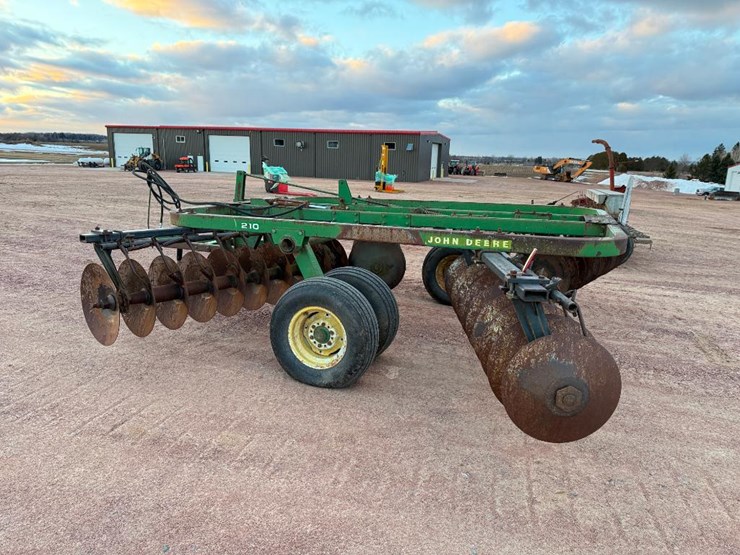 john-deere-210-image-5