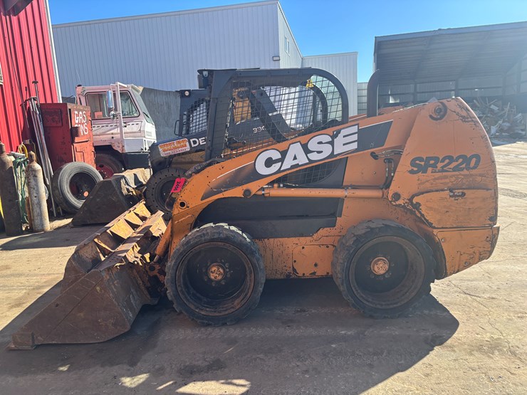 2011-case-sr220-image-2