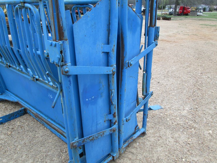 #37304-•-squeeze-chute-9746-image-11