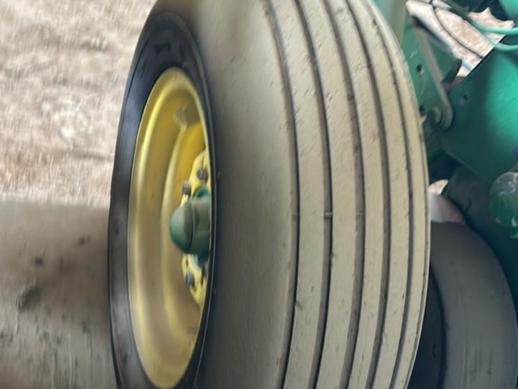 john-deere-1720-image-21