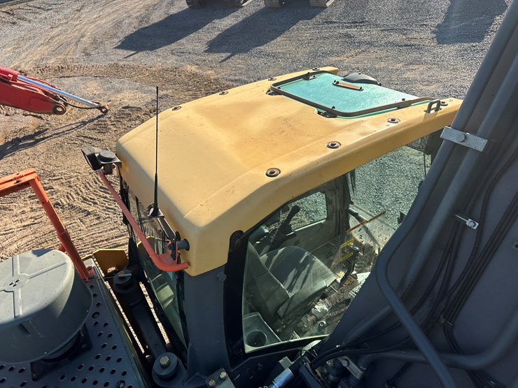 2017-volvo-ec350el-image-34