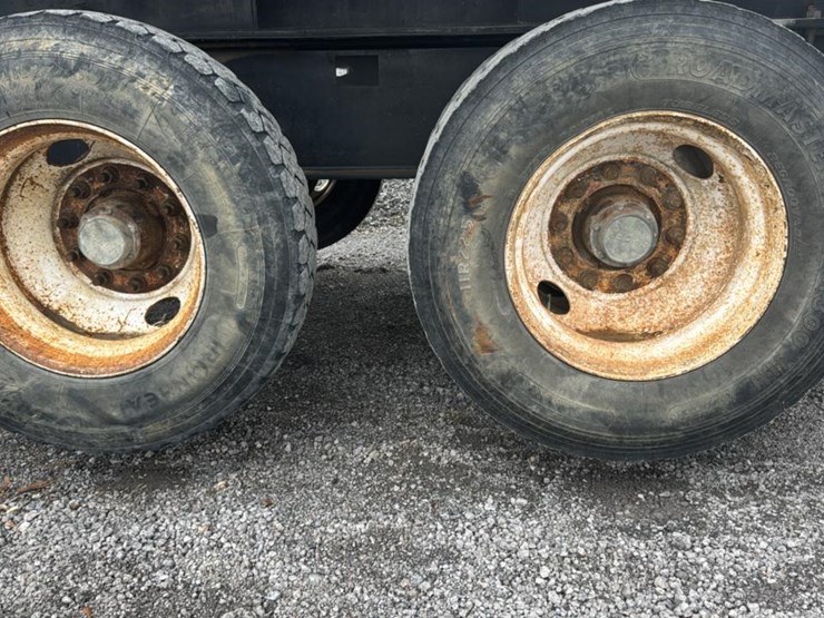 2007-deere-437c-image-37